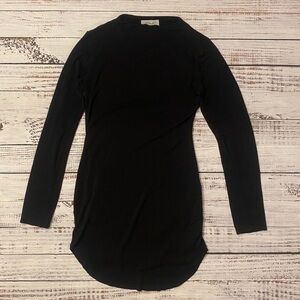Black bead fitted long sleeve